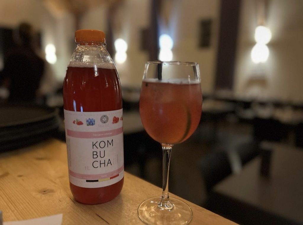 Kombucha-TeaBô-La-boutique-incontournable-de-boissons-naturelles-et-saines-en-Belgique-1